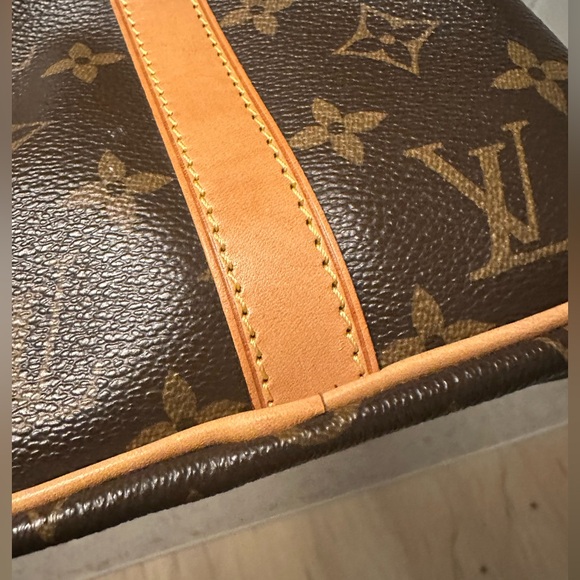 Louis Vuitton Speedy 30 Bandouliere in excellent condition - Picture 12 of 13